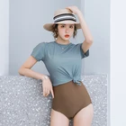 Сексуальный слитный купальник с вырезом, Женская однотонная одежда для плавания, монокини с коротким рукавом, купальник с чашками пуш-ап в Корейском стиле, два комплекта для плавания