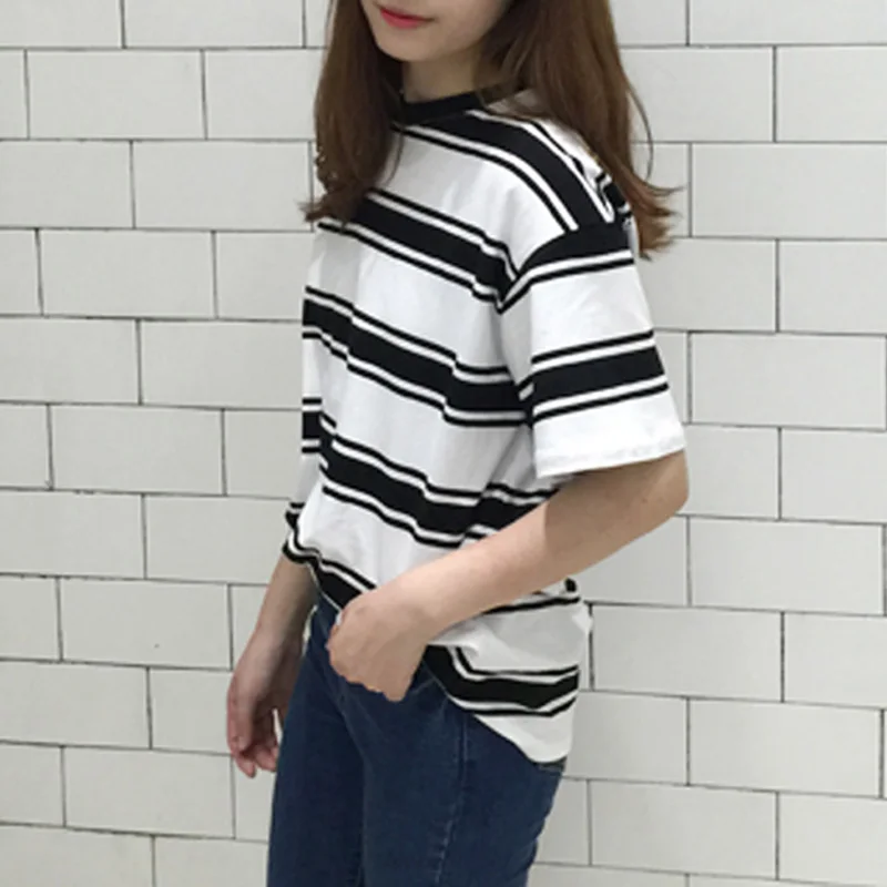 Женская футболка в полоску с коротким рукавом и круглым воротником Повседневная