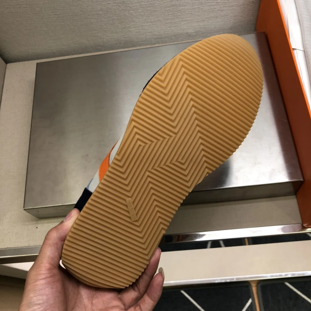 

2021 Designer Shoes Men Leather-Trimmed Suede Casual Cloth Lightweight Comfortable Running Sneaker Summer Runner Sports