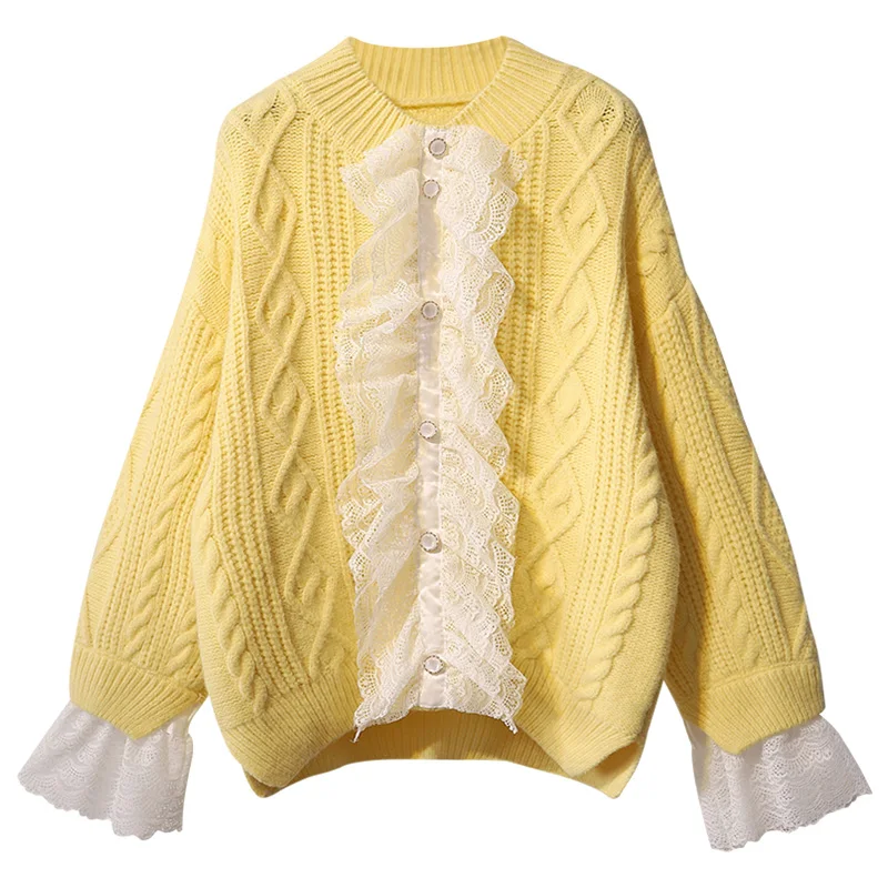 

Женский трикотажный свитер с оборками и рукавами-фонариками