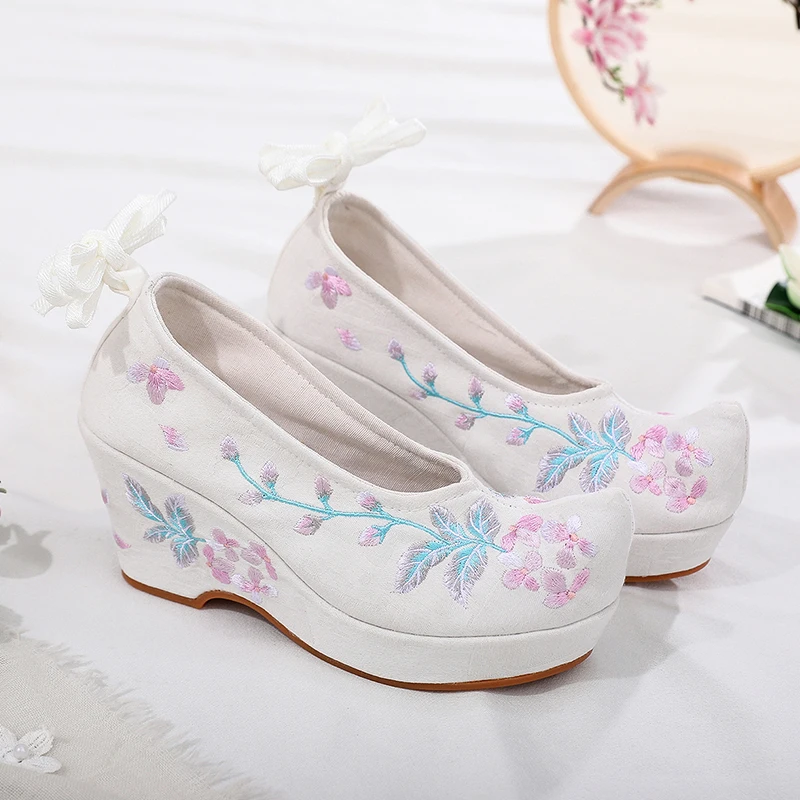 Новинка 2020 года Обувь ханбок с вышивкой в Корейском стиле Hanfu на высоком каблуке