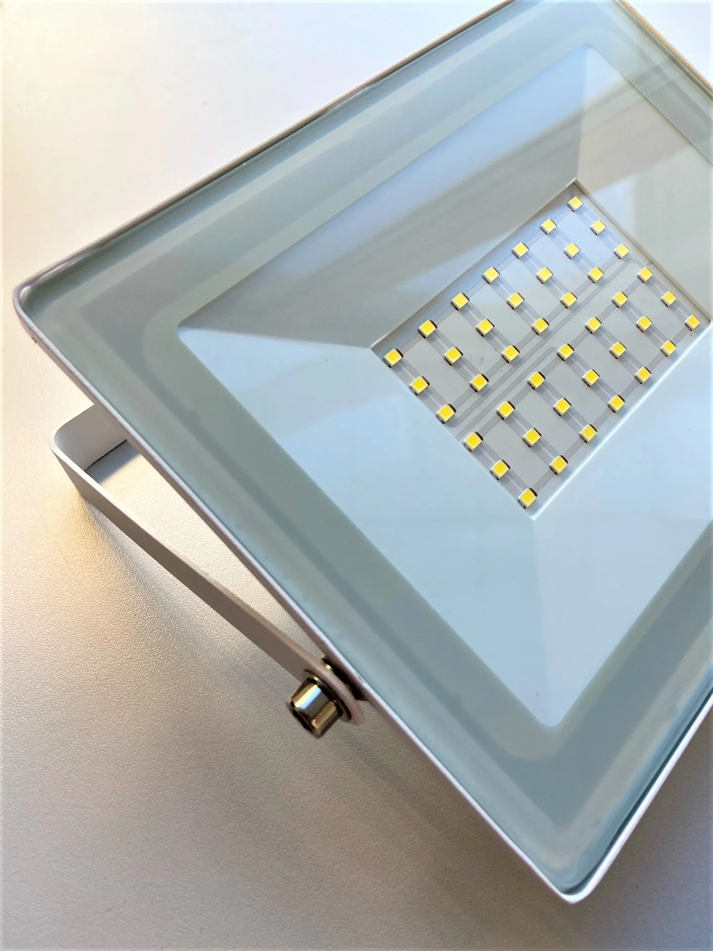 ПРОЖЕКТОР SOFFIT 50вт 6500K IP65 Oreol 20шт./к. |