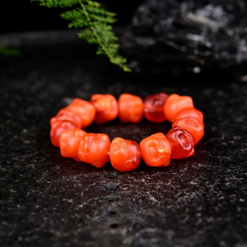 

New Natural Amber Beeswax Bracelets Old Red Wax Buddha Carved Single Circle Bracelets Men and Women New Bracelets