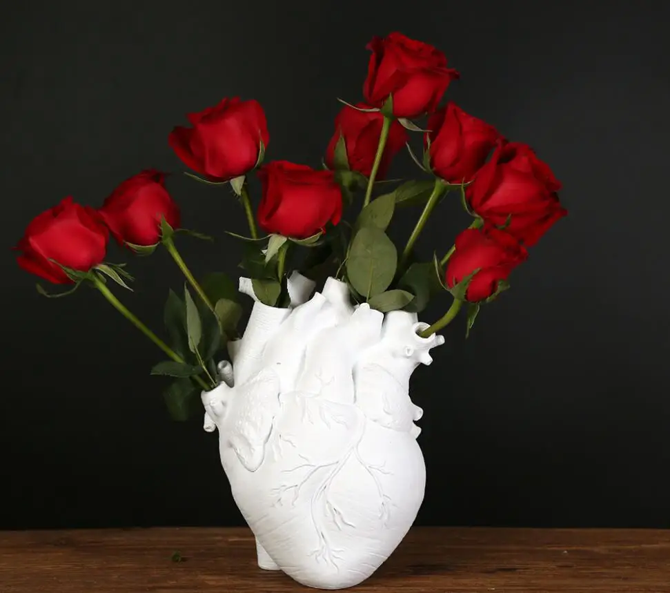 

Ваза в форме сердца, в скандинавском стиле, настольная скульптура растения, украшение для дома, декоративные подарки