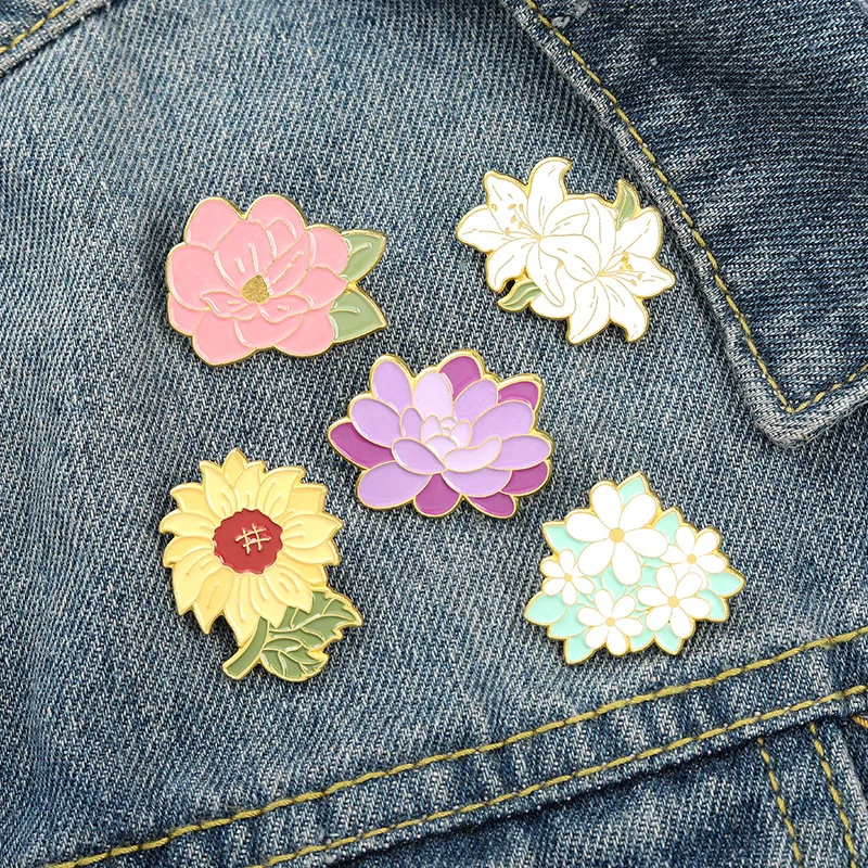 

Fashion Enamel Purple Flowers Brooch Enamel Metal Button Diy Backpack Badge Stamens Corsage Women's Fashion Jewelry Friend Gift