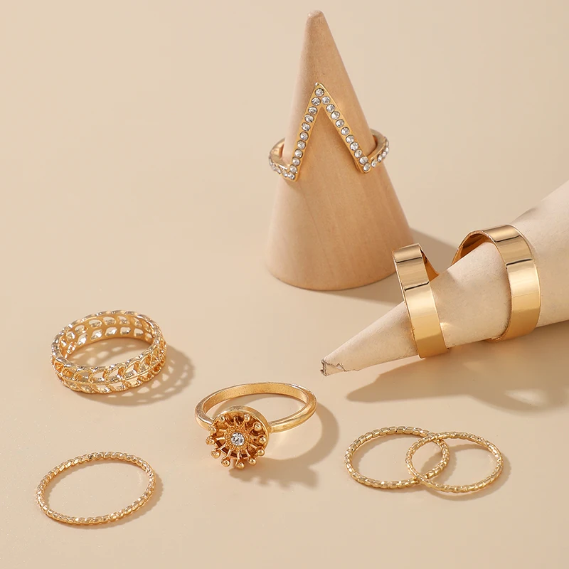 

Docona 7pcs/set Vintage Rhinestone Flowers Rings for Women Gothic Girls Wave Knuckle Rings Jewelry Accessories Anillos 10031