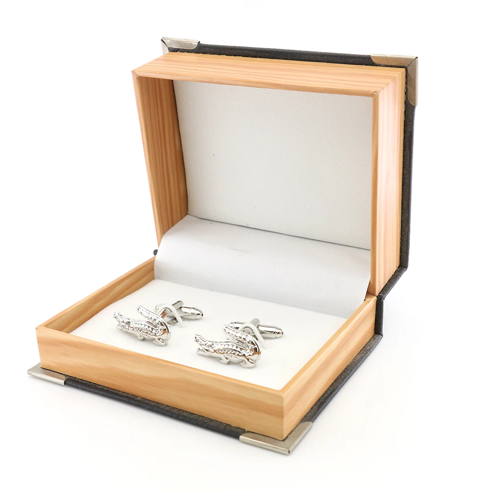 Запонки мужские в виде животных крокодил латунь браслет серебристого цвета