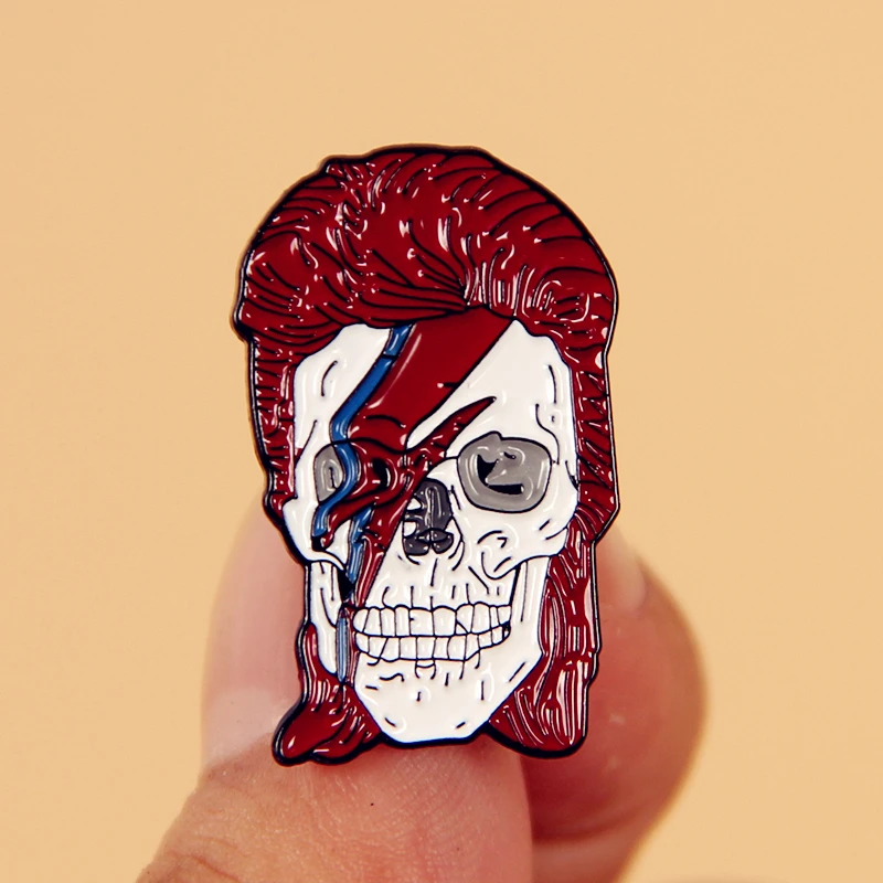

Lightning Bolt Skull Enamel Brooch Pin Jeans Jacket Lapel Hard Metal Pins Brooches Badges Exquisite Jewelry Accessories Gifts