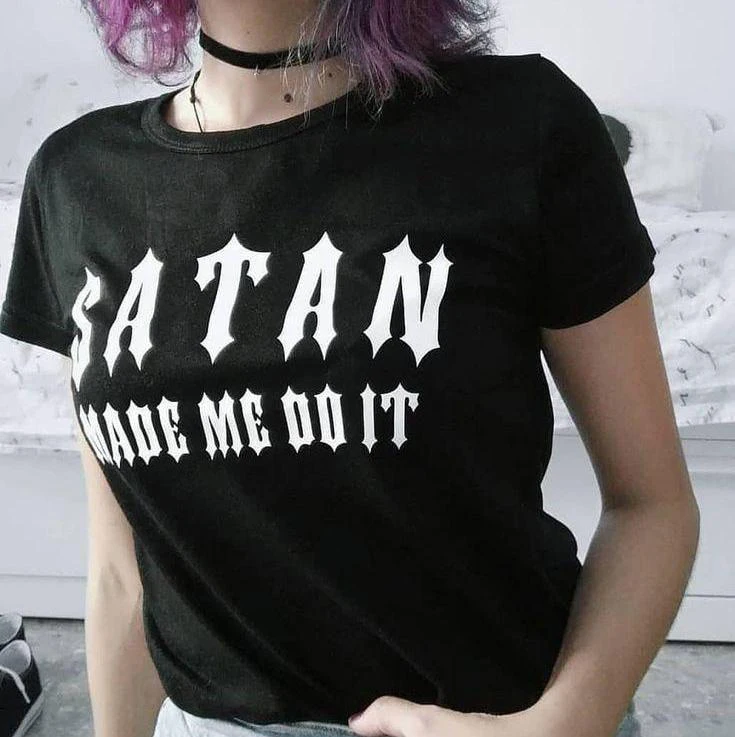 Женская футболка с надписью Satan Made Me Do It в стиле хип хоп панк готика размеры 90s
