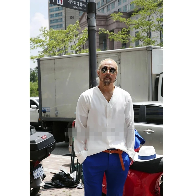 

Men's new solid color V-neck loose trend long sleeve shirt shirt Korean personalized hip hop street performance stage