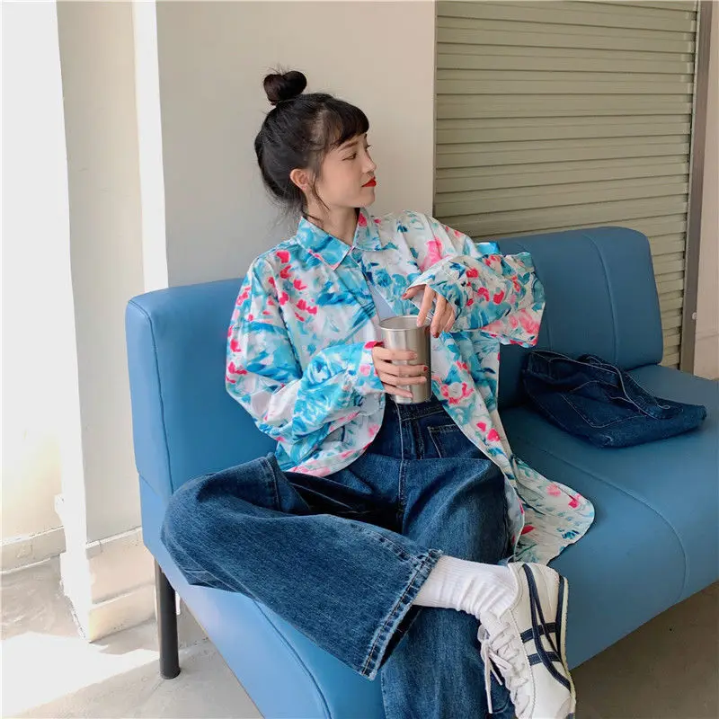 

KOSAHIKI 2021 Tie Dye Loose Casual Women Tops Turn-down Collar Long Sleeve Female Blouse Ins Retro Oversized Blusas Mujer