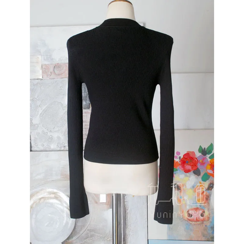 

2021 new, too elegant ~ high end texture, huge custom gold button, hidden button texture, shoulder padded sweater cardigan