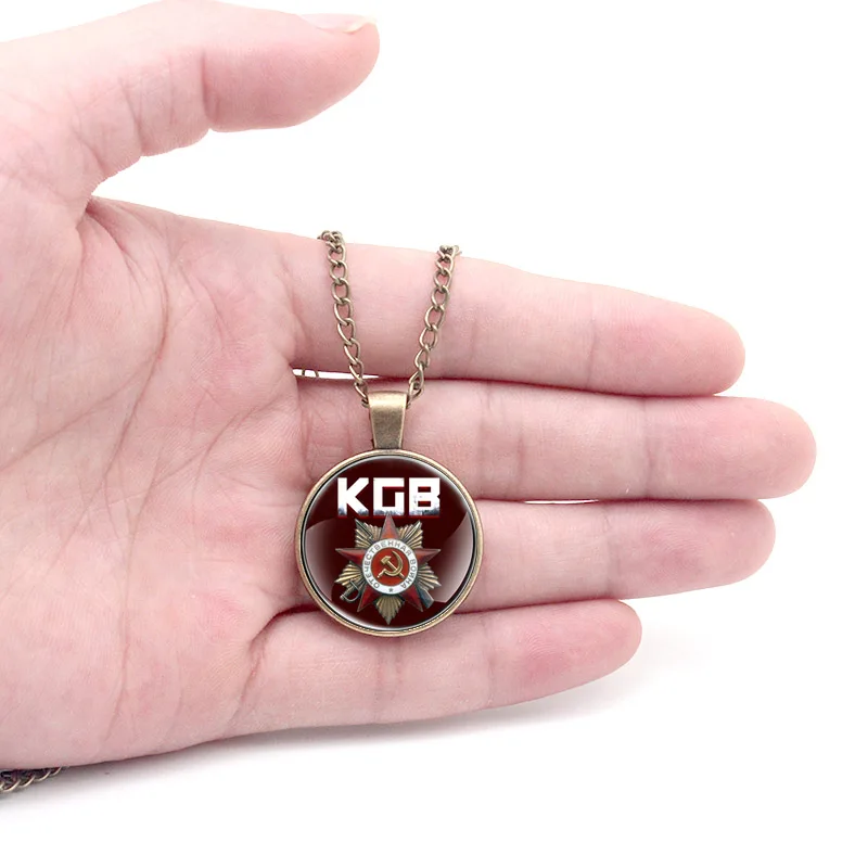 

Classic KGB CCCP Russia USSR Badge Glass Dome Metal Long Chain Necklace Pendant Charm Men Women Jewelry Accessories Gift