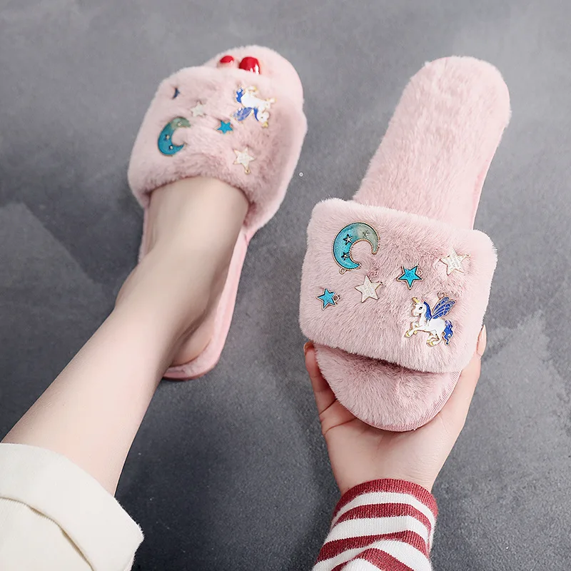

Autumn Winter Women Cute Cartoon Metal Decoration Platform Slippers Female Hairy Warm Slipper Ladies Slip On Plat Slippers hy320