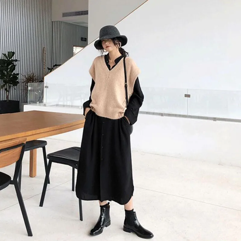 

Sister Fara New 2021 Knitted Vest Women's V-Neck Autumn Solid Sweater Female Sleeveless Office Lady Chic Winter Pullover
