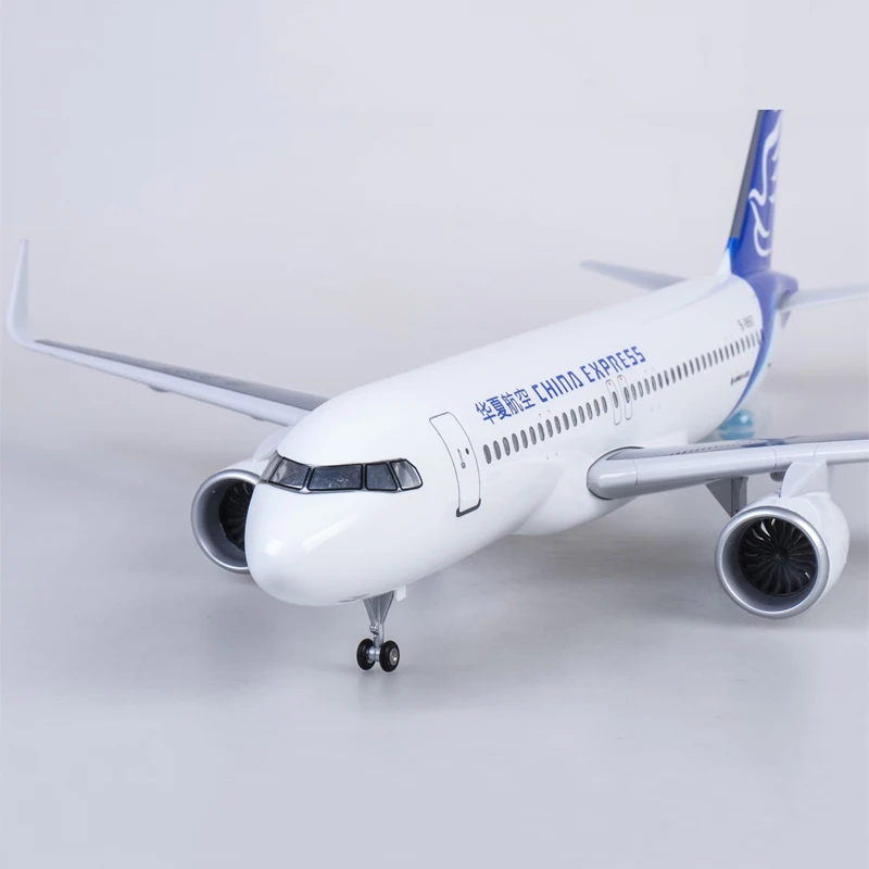 1/80 масштаб 47 см Китай экспресс самолет Airbus A320 NEO авиакомпания модель светодиодный свет и колесо шасси литье под давлением Смола самолет игрушка