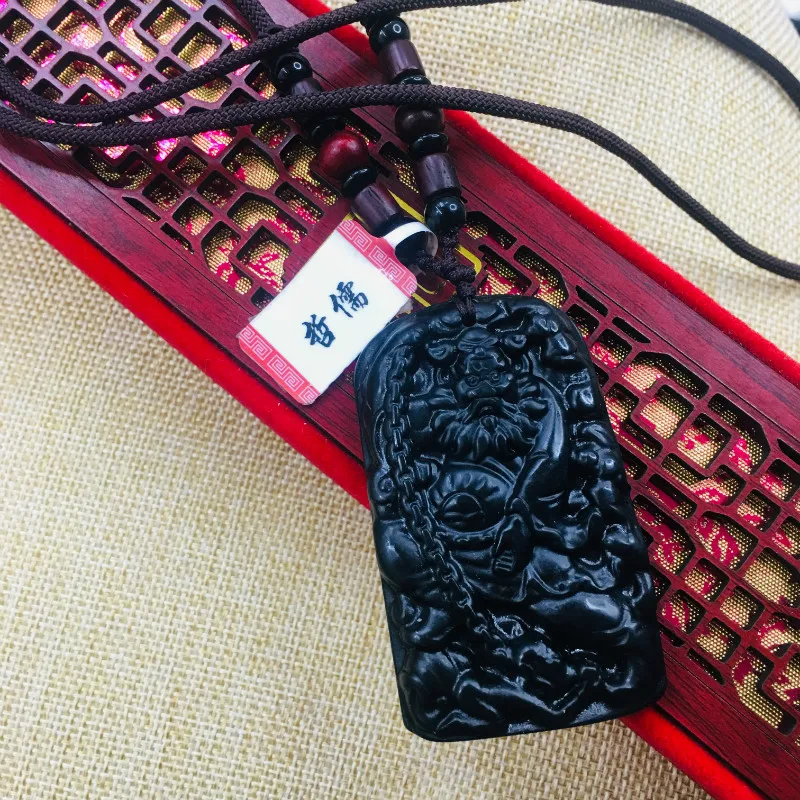 

Цепочка с подвеской из натурального черного нефрита ручной работы