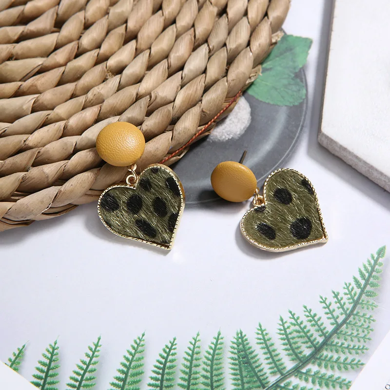 Новые корейские модные женские серьги с леопардовым принтом простые