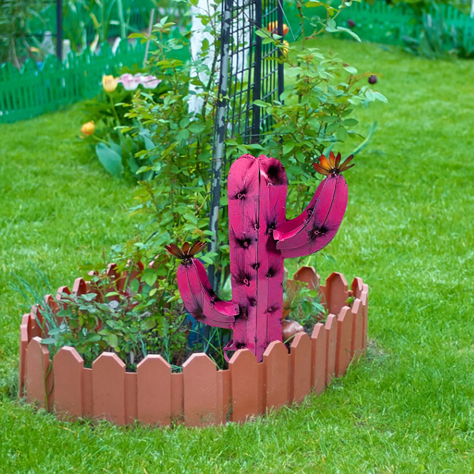 

Outdoor Yard Art Metal Saguaro Patio Deck Cactus Lawn Decoration