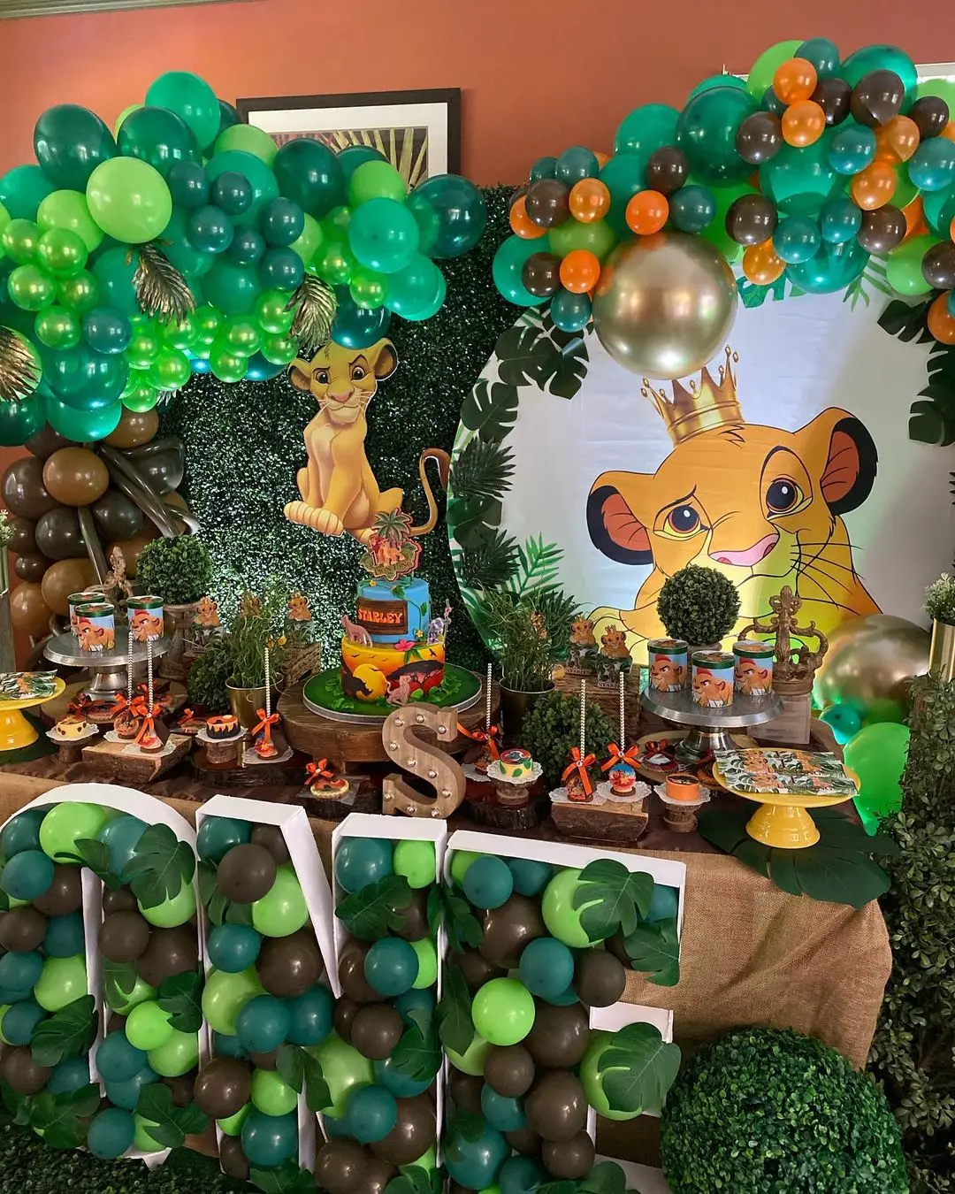 Одноразовые тарелки/чашки/салфетки Simba декор для вечеринки в честь Дня Рождения |