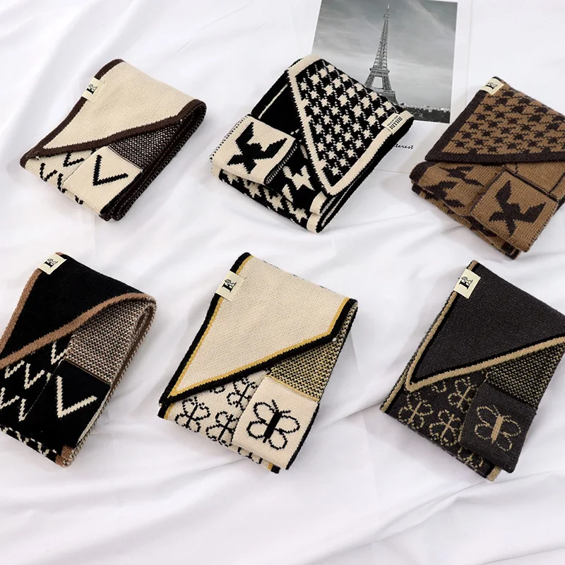 

New Autumn And Winter Knitted Yarn Decoration Lazy Person Perforated Korean Fashion Knitted Butterfly Small Ear Scarf