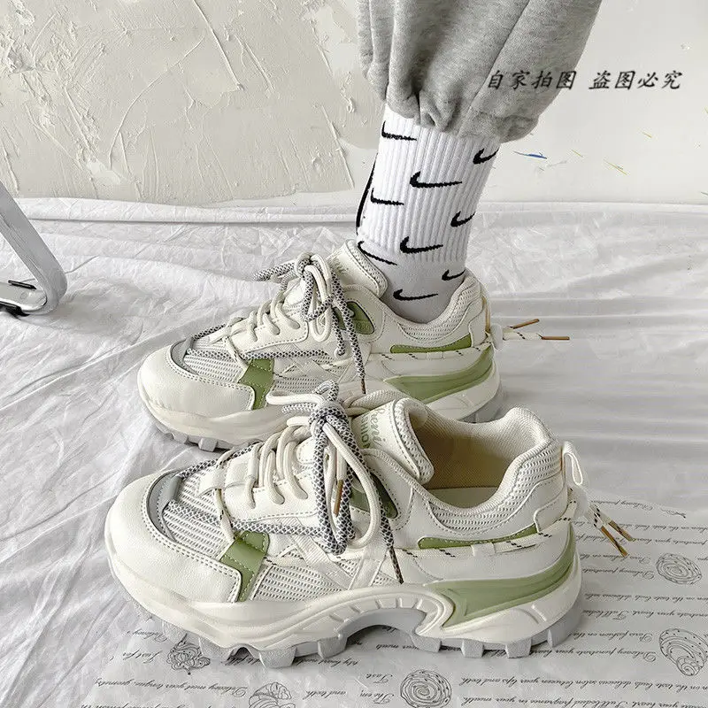 Женские кроссовки на танкетке Вулканизированная подошва Повседневная модная