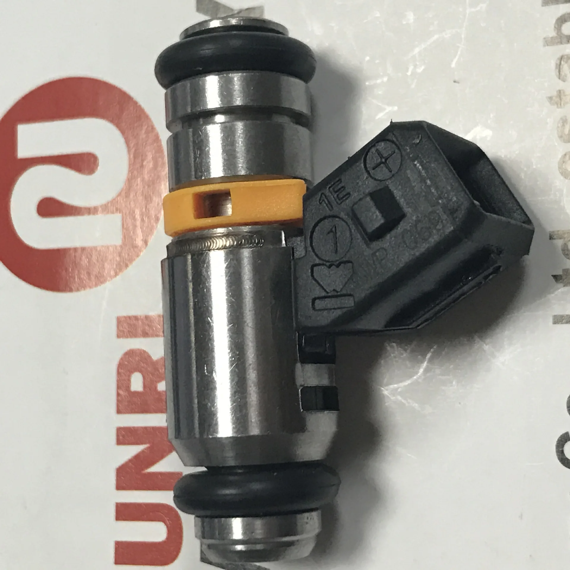 Топливный инжектор подходит для Chevy Geo Metro Suzuki Swift 195500-2160 0280150661 1.0L FIAT DUCATI DAVIDSON IWP069 |