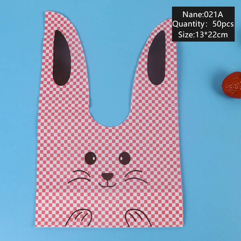 2022 50pcs Red And White Grid Pattern Smiling Bunny Face Black Long Ears Candy Packaging Bag Girl Like Party Cookies Goodie Bags