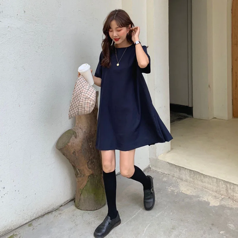 LANMREM темно-синее платье с круглым вырезом коротким рукавом сшитое плиссированное