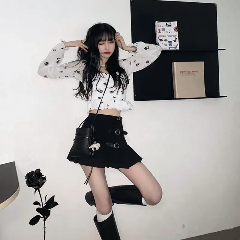 Блузка женская с оборками и рукавами-фонариками милая универсальная винтажная