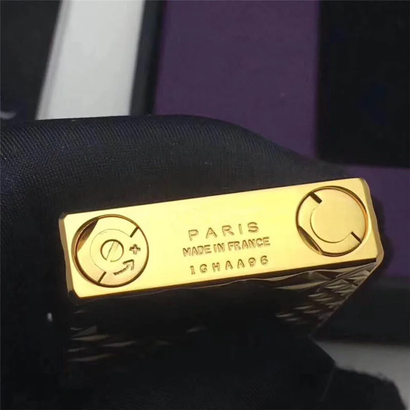 

Luxury Gifts Flame ST Cigarette Metal Lighters Diamond Pattern Engraving for Smoking Man Cap Sound GOLD FINISH Fast Dropshipping