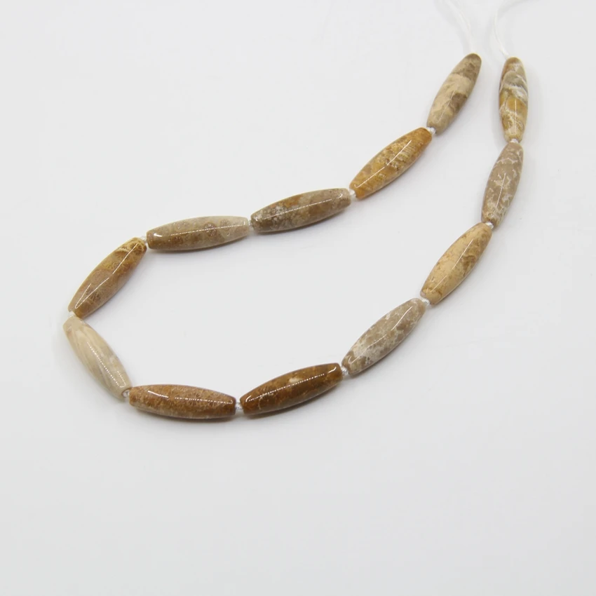 Бусины из натурального нефрита, 9x30 мм, 12 шт. Бусины из натурального нефрита, 9x30 мм, 12 шт.