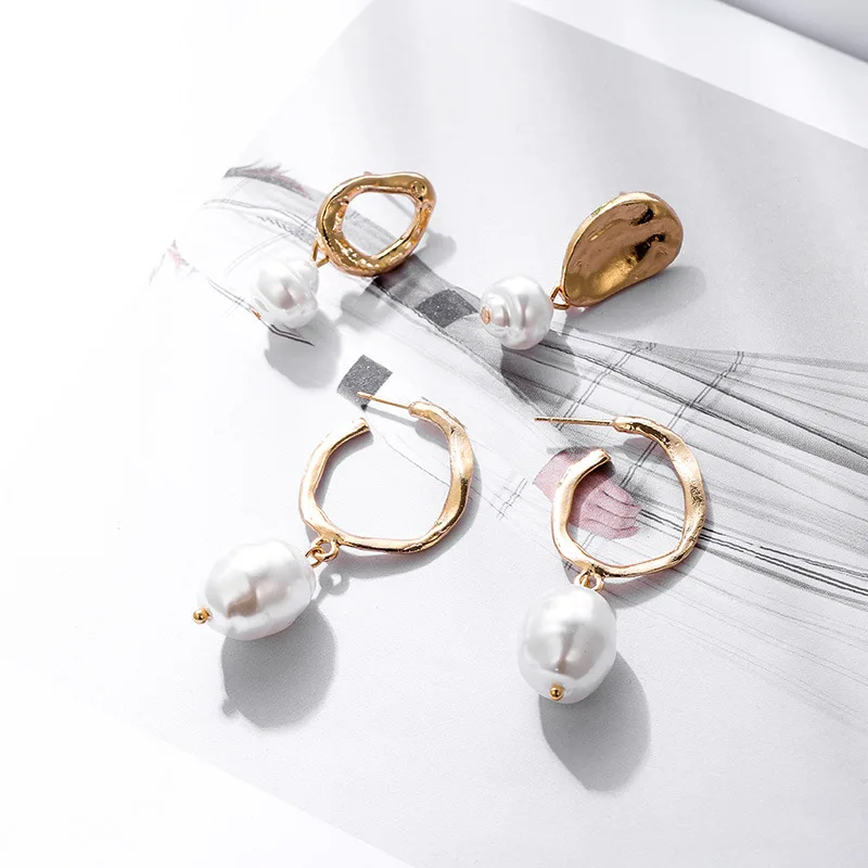 Серьги гвоздики с искусственным жемчугом стильные ювелирные украшения золотого