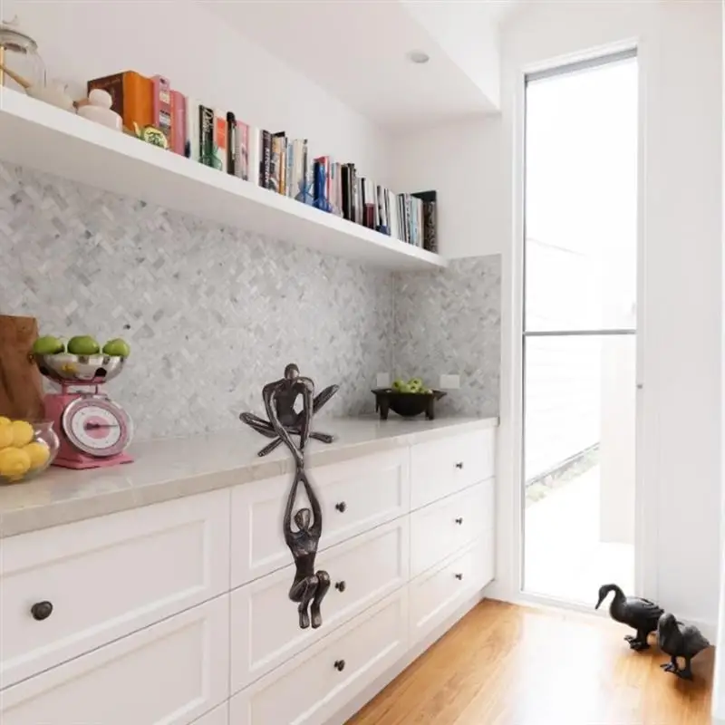 

Resin Dancers Ornaments Home Decor Abstract Statue Creative Home Ornaments Gift For Friends Lovers Home Decor Accessories