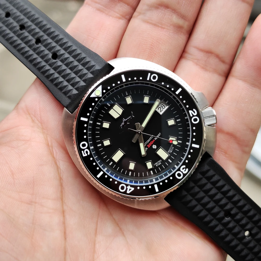 

HEIMDALLR Mens Vintage Mechanical Watch 44mm Black Dial Sapphire NH35A Automatic Movement Watch 200M Waterproof Diver Watches