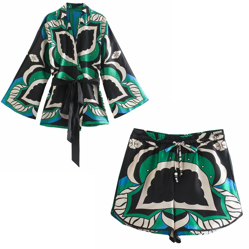 

Bermuda Shorts Woman Summer 2021 Green Print High Waist Short Pants Women Vintage Loose Casual Streetwear Shorts Sets