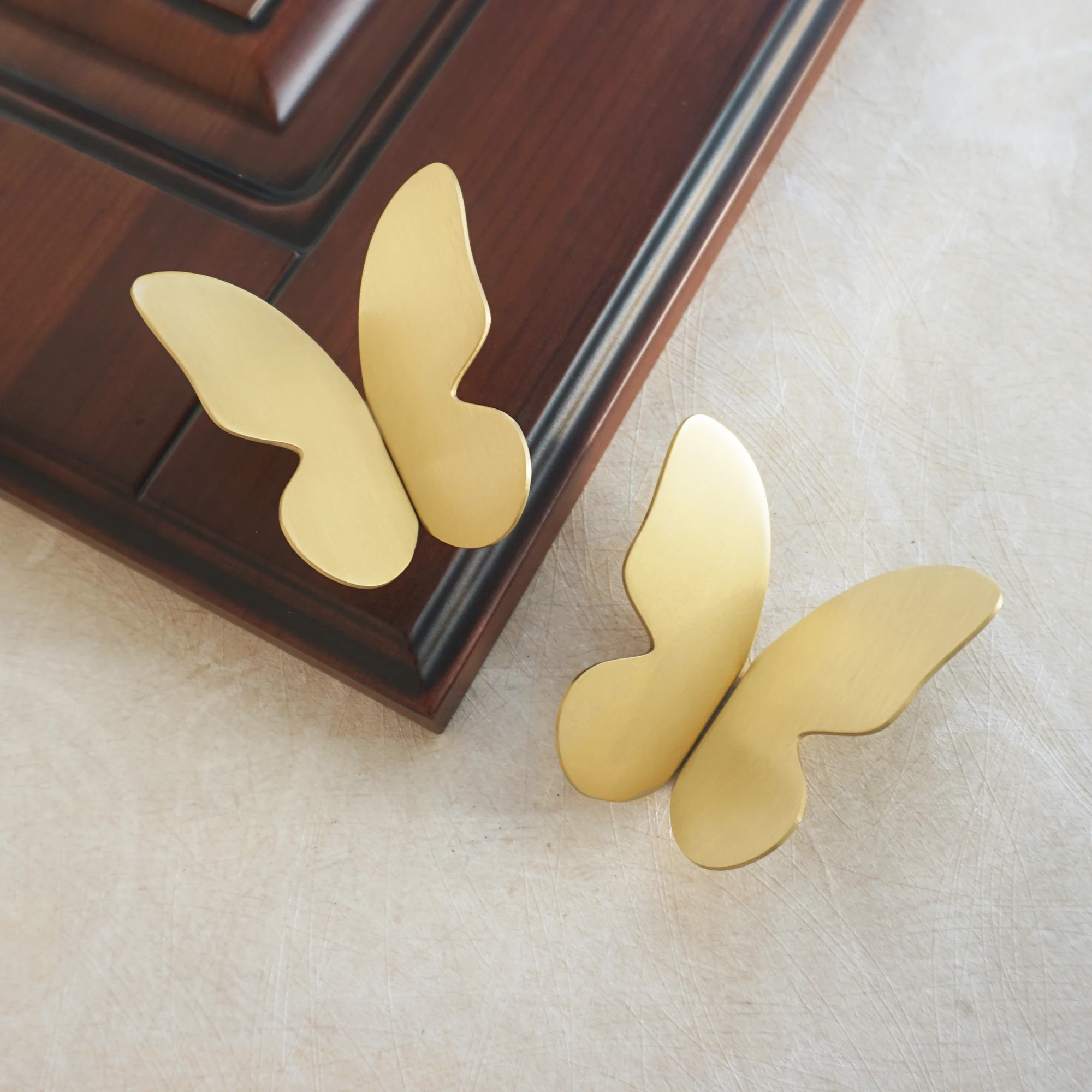 Медь Batterfly комод ящик ручки латунь шкаф Cuoboard ручка дверные уникальная детская