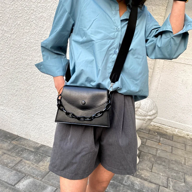 Женская сумка Кроссбоди из искусственной кожи летняя через плечо с цепочкой