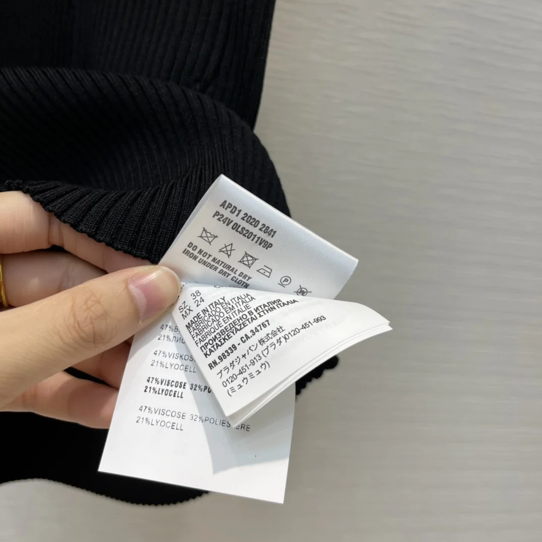 

2020 Summer Solid Tops for Women High-end Brand Preppy Style Sleeveless Slim Tanks Tops High Quality Blended Knitted Tops Lady