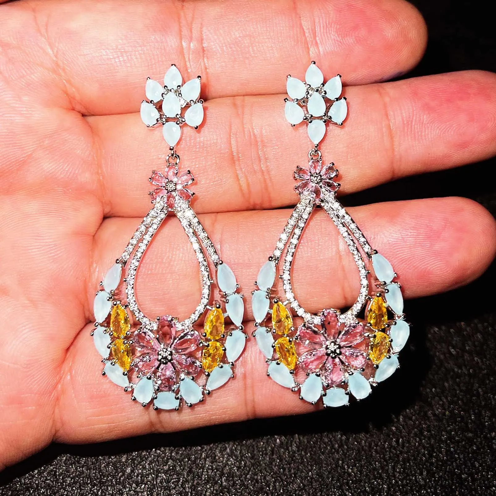 Роскошные серебряные висячие серьги QTT серебряного цвета ажурные циркониевые