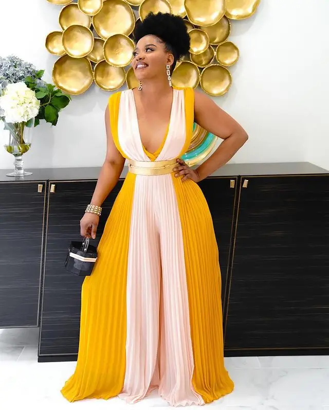 Комбинезон женский плиссированный с V-образным вырезом и широкими штанинами