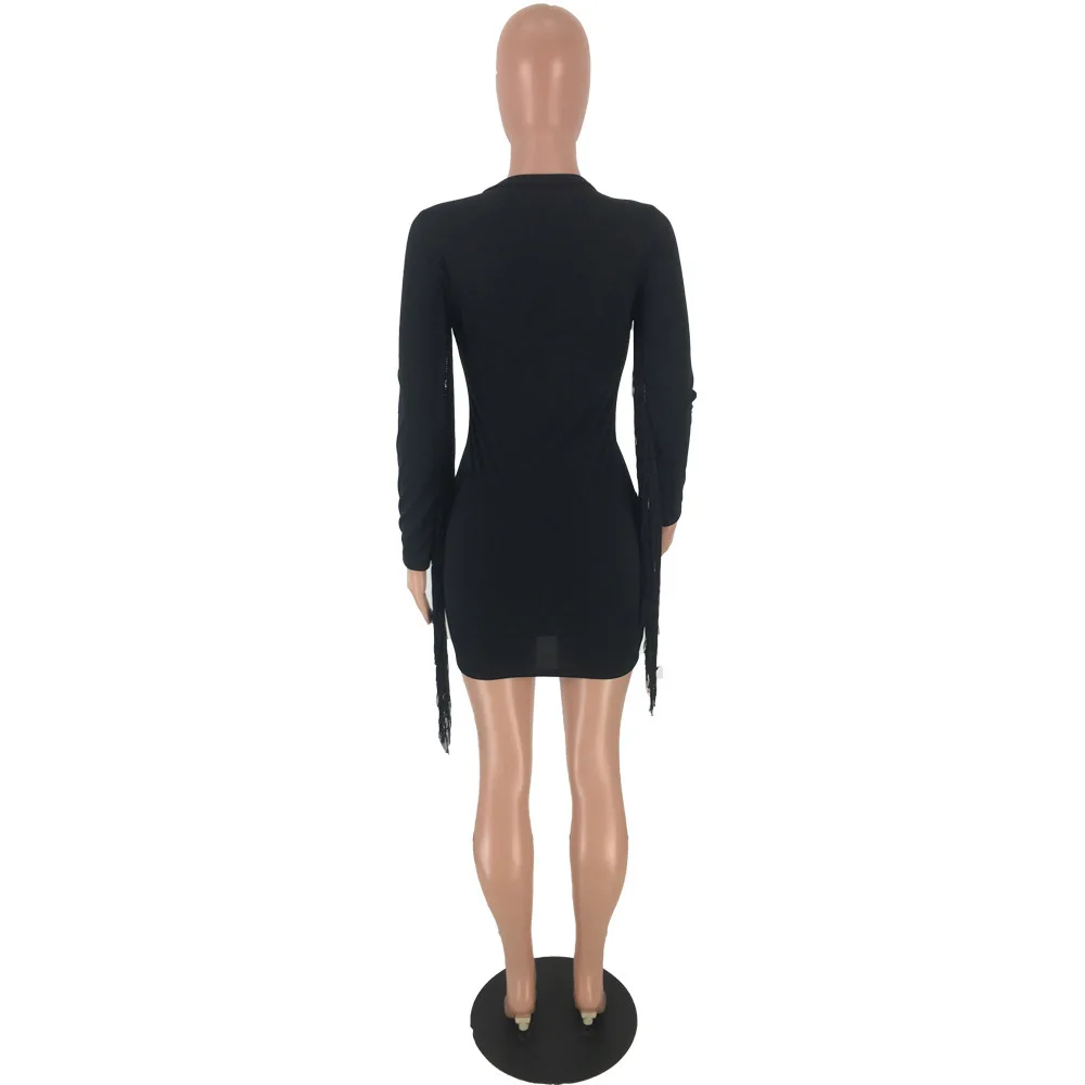 Женское короткое платье с кисточками и длинным рукавом черные мини-платья