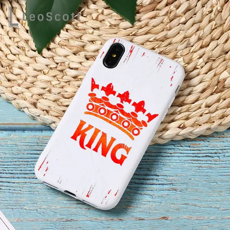 

King Queen Cartoon Crown Letter Phone Case Candy Color for iPhone 6 7 8 11 12 s mini pro X XS XR MAX Plus
