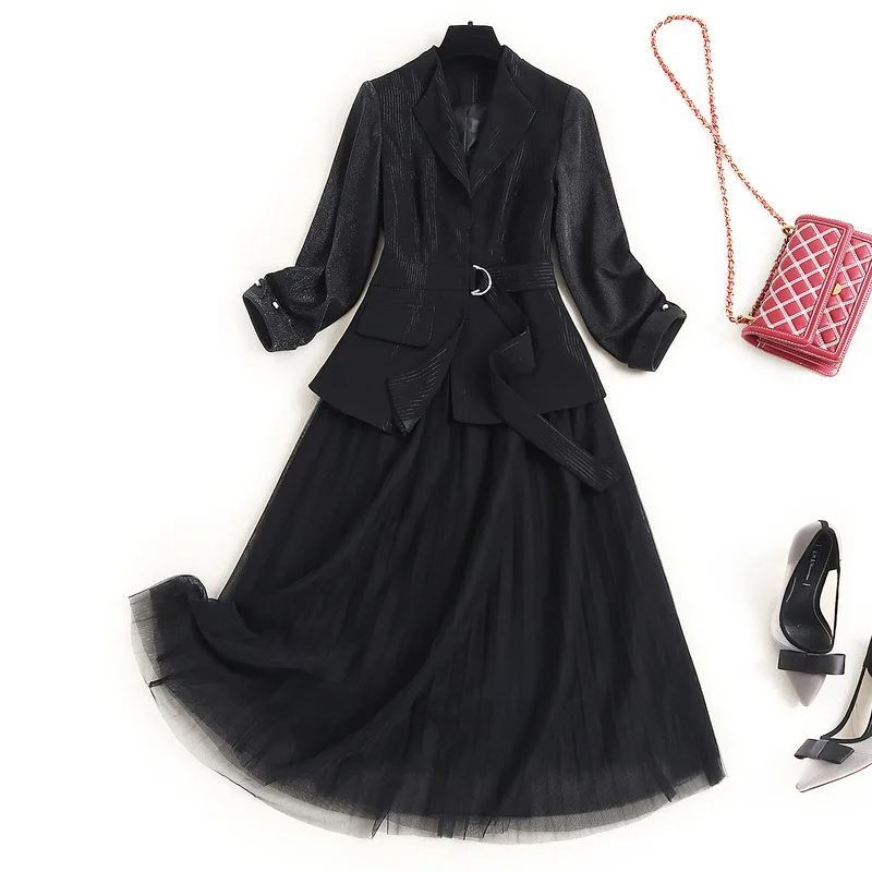 Осень 2020 Модный черный костюм с отложным воротником короткий топ и подходящее