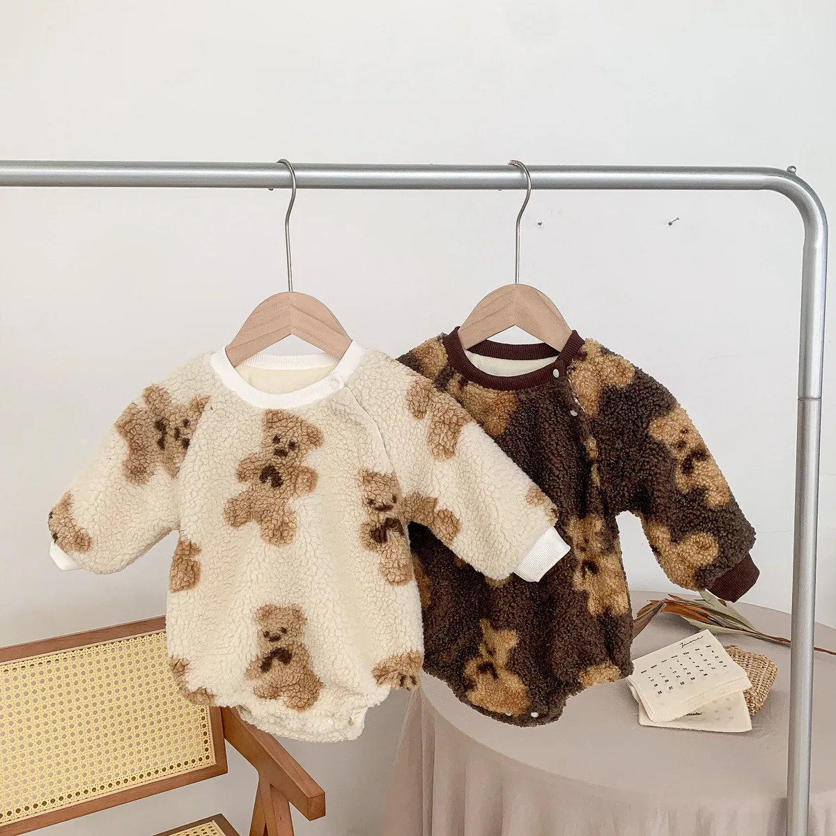 

Baby plus velvet thickening one-piece suit for men and women baby cute bear triangle romper bag fart clothes