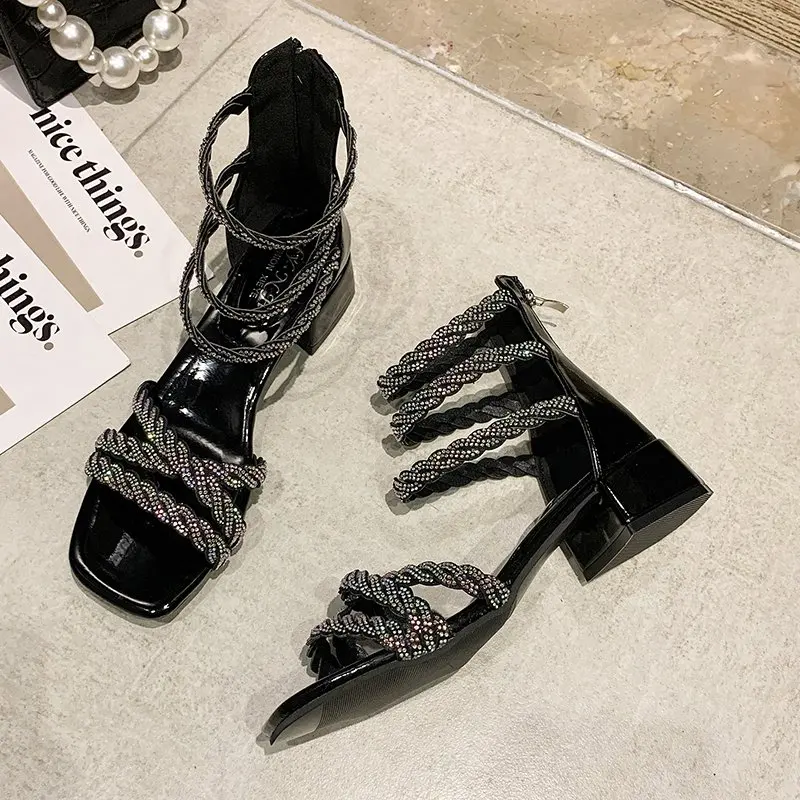 

Fashionable summer shoes Ladies Flat Sandals Luxury Noble Ladies Sandals Zipper Gladiator Sandals
