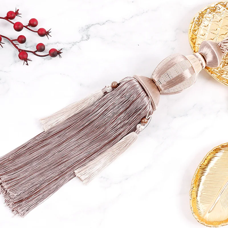 

2Pcs Modern Curtain Hanging Ball Curtains Tassels Curtain Tiebacks Bandages Brushes Curtain Accessories