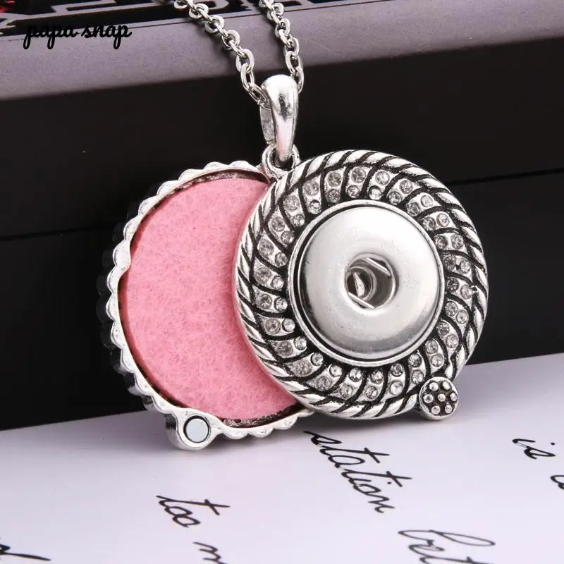 

New snap jewelry Vintage Aroma Diffuser Rhinestone Aromatherapy lockets Fit 18mm Snap Buttons Jewelry Pendant necklace