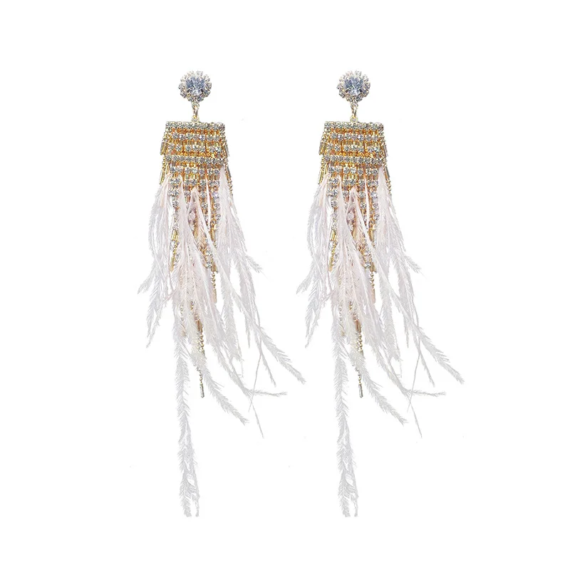 Женские длинные серьги кольца с перьями на крючках со стразами стразы в форме