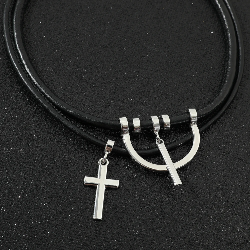 

Tokyo Revengers Keisuke Baji Necklace Punk Cross Pendant Multilayer Leather Choker Necklaces Anime Cosplay Prop Jewelry For Men